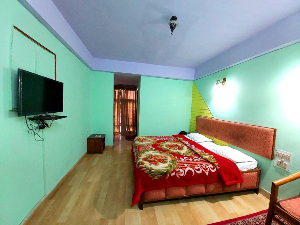 Hotel Radhe Continental Nainital Exterior foto
